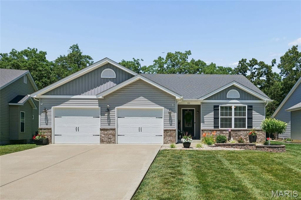 511 Indian Lake Drive, Wright City, MO 63390