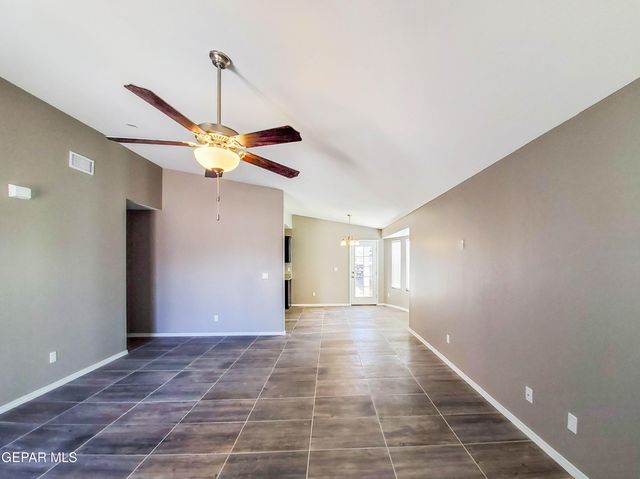 12004 MESQUITE THORN Drive, El Paso, TX 79934