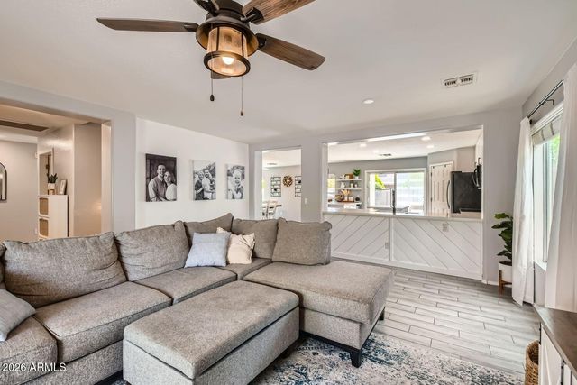 3555 E MORENCI Road, San Tan Valley, AZ 85143