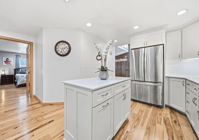 2412 Audrey Drive E, Newark, OH 43055