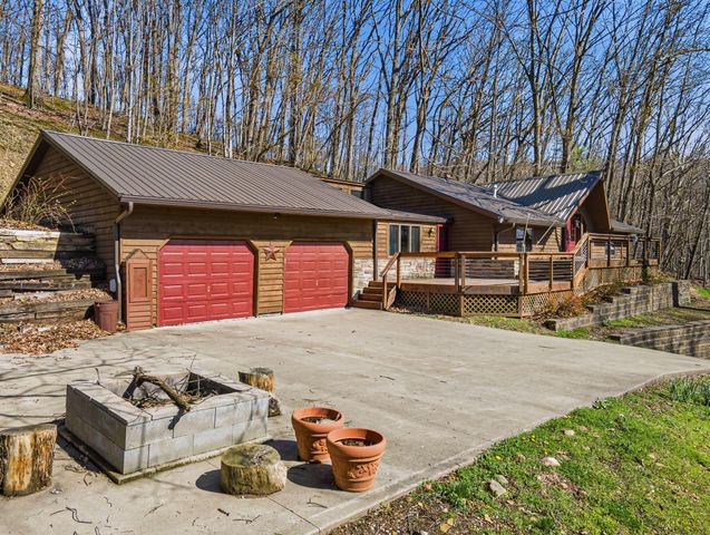 2412 Audrey Drive E, Newark, OH 43055