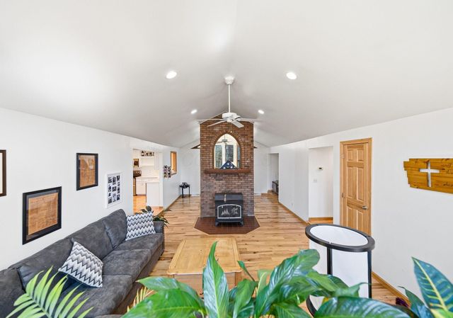 2412 Audrey Drive E, Newark, OH 43055