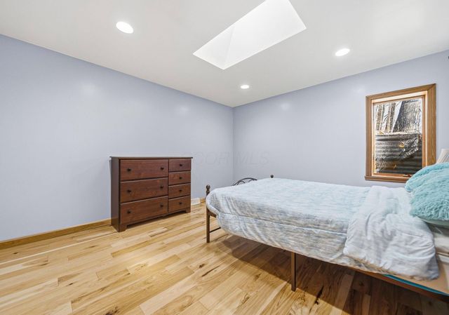 2412 Audrey Drive E, Newark, OH 43055