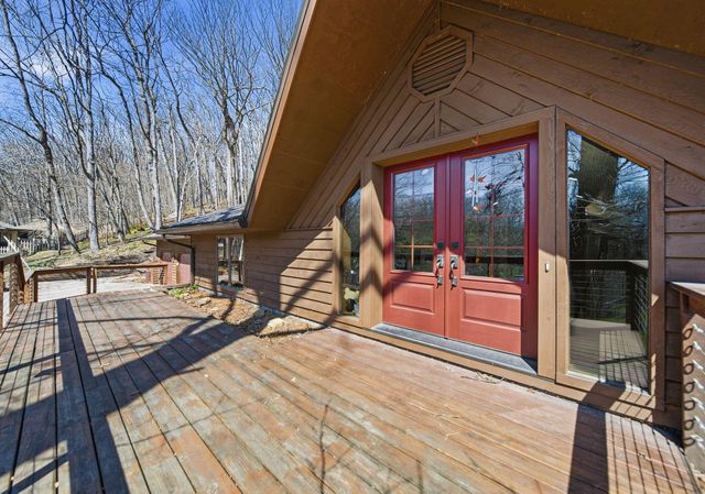 2412 Audrey Drive E, Newark, OH 43055