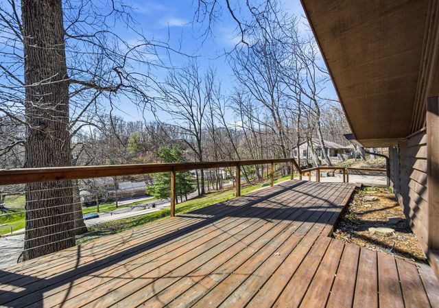 2412 Audrey Drive E, Newark, OH 43055