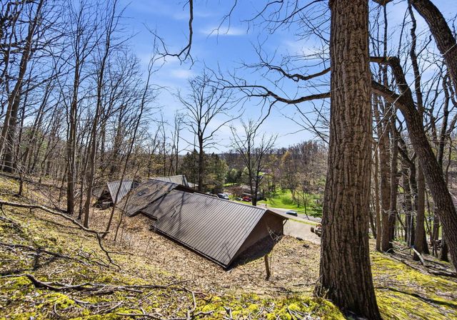 2412 Audrey Drive E, Newark, OH 43055