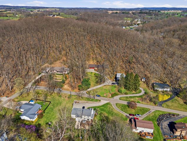 2412 Audrey Drive E, Newark, OH 43055
