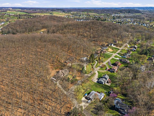 2412 Audrey Drive E, Newark, OH 43055