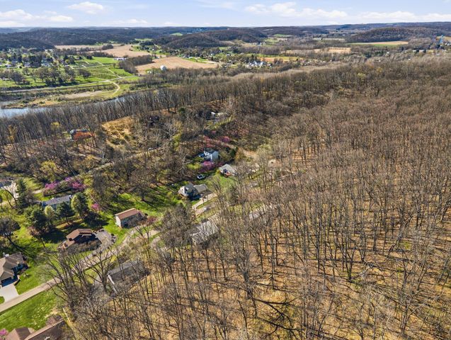 2412 Audrey Drive E, Newark, OH 43055