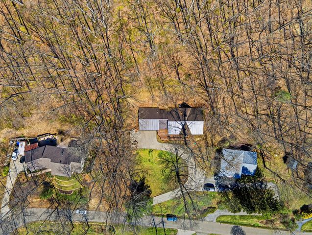 2412 Audrey Drive E, Newark, OH 43055