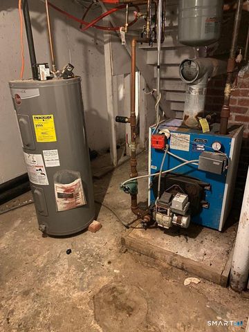 14 Sage Park Road, Windsor, CT 06095