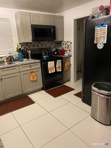 14 Sage Park Road, Windsor, CT 06095