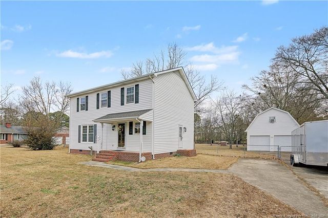 5725 McDonald Road, Parkton, NC 28371