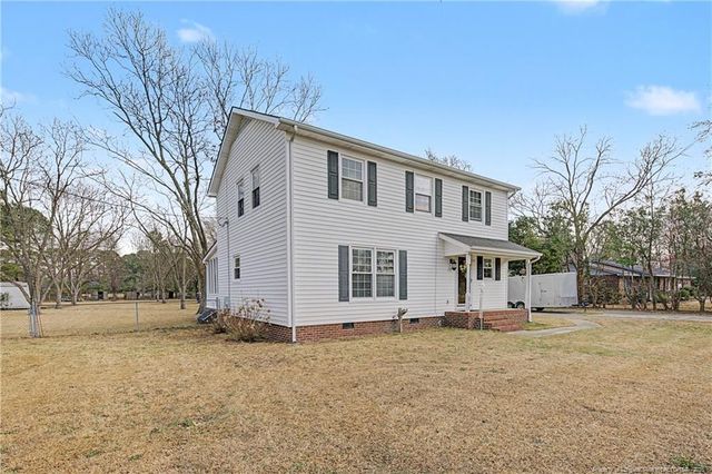 5725 McDonald Road, Parkton, NC 28371