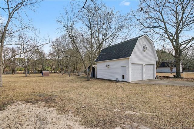 5725 McDonald Road, Parkton, NC 28371