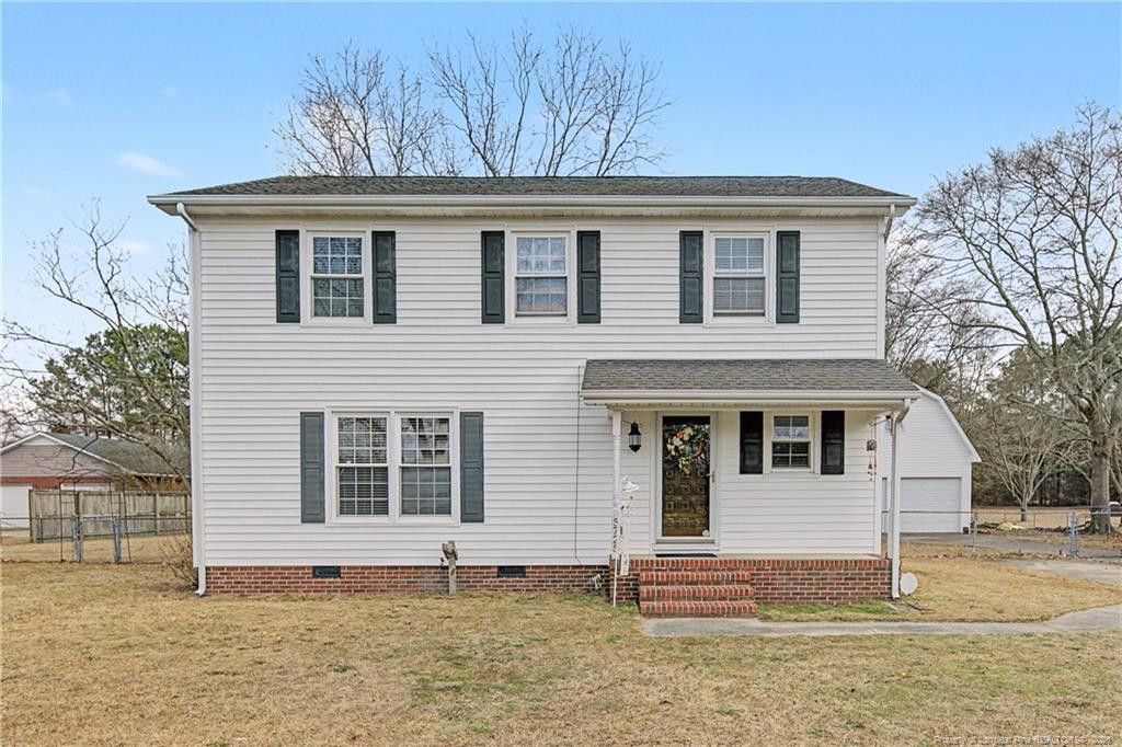 5725 McDonald Road, Parkton, NC 28371