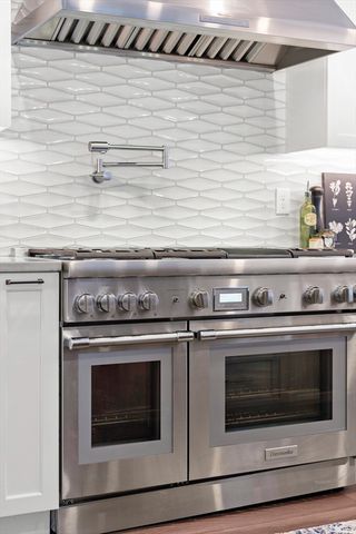 15 King Ave, Medford, MA 02155