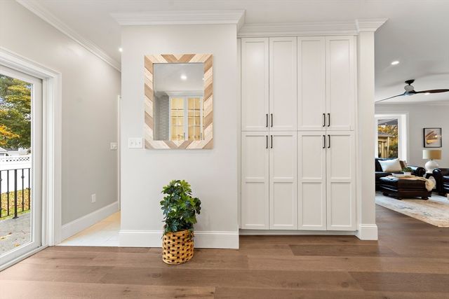 15 King Ave, Medford, MA 02155