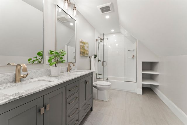 15 King Ave, Medford, MA 02155