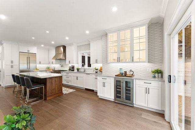 15 King Ave, Medford, MA 02155