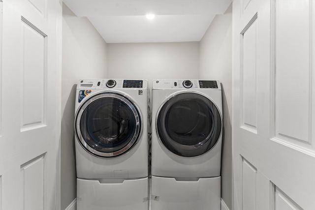 15 King Ave, Medford, MA 02155