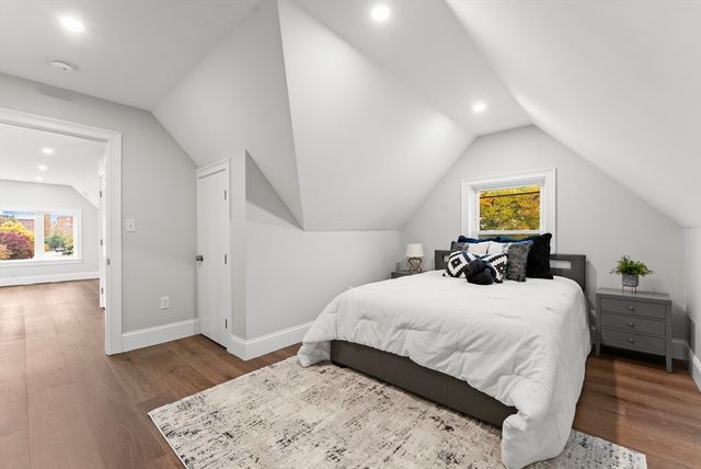 15 King Ave, Medford, MA 02155