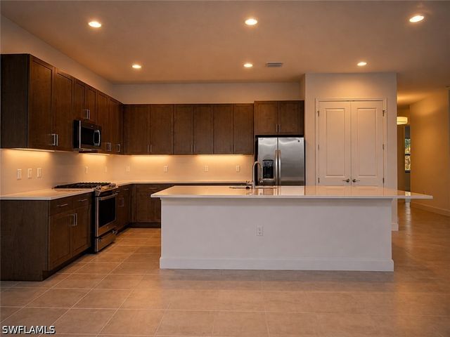 20921 Thistle Leaf LN, Estero, FL 33928