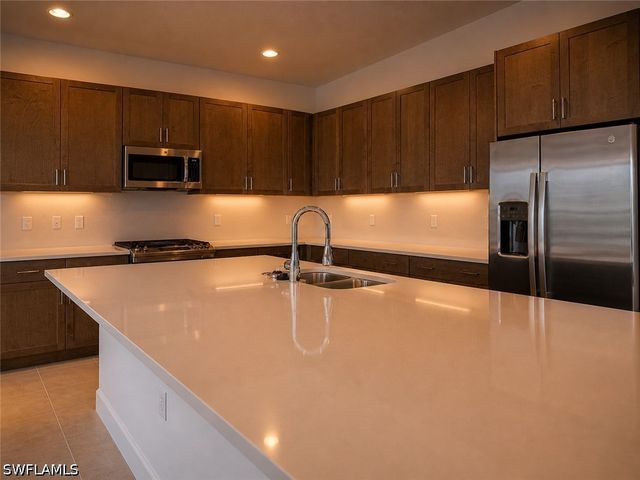 20921 Thistle Leaf LN, Estero, FL 33928