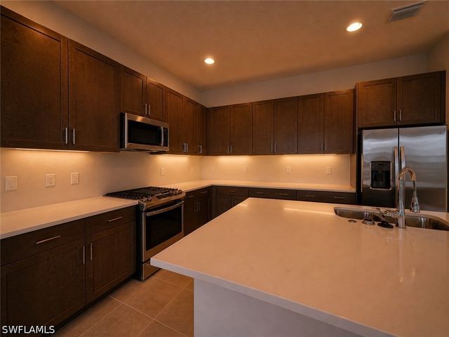 20921 Thistle Leaf LN, Estero, FL 33928