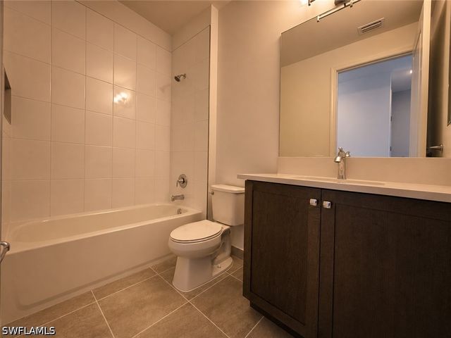 20921 Thistle Leaf LN, Estero, FL 33928