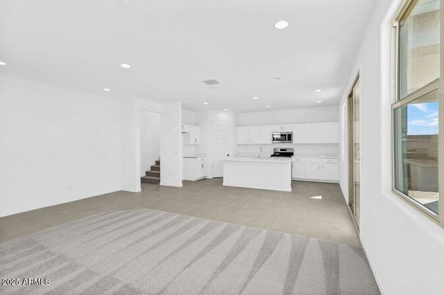 25161 N 165TH Avenue, Surprise, AZ 85387