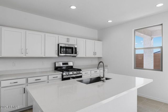 25161 N 165TH Avenue, Surprise, AZ 85387