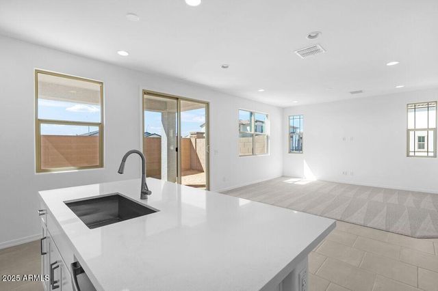 25161 N 165TH Avenue, Surprise, AZ 85387