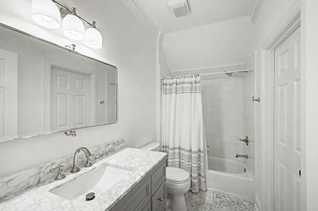 521 Grand Oaks Dr, Brentwood, TN 37027