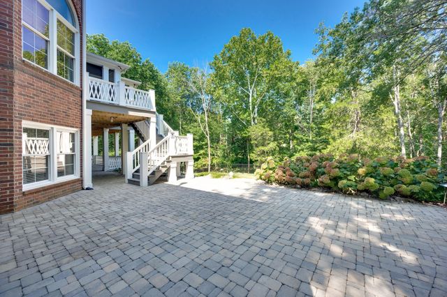 521 Grand Oaks Dr, Brentwood, TN 37027