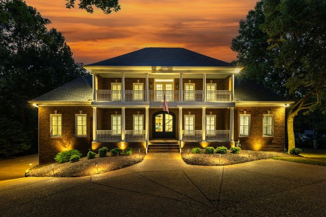 521 Grand Oaks Dr, Brentwood, TN 37027