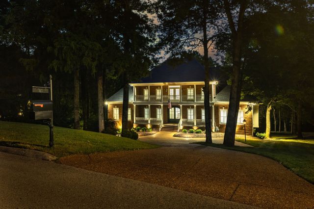 521 Grand Oaks Dr, Brentwood, TN 37027
