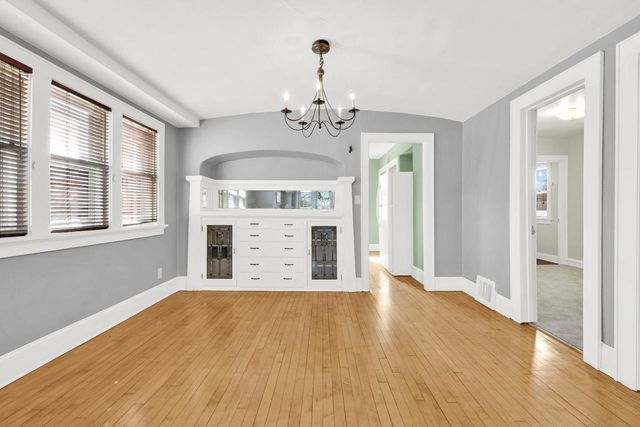 3679 E Birchwood AVENUE, Cudahy, WI 53110