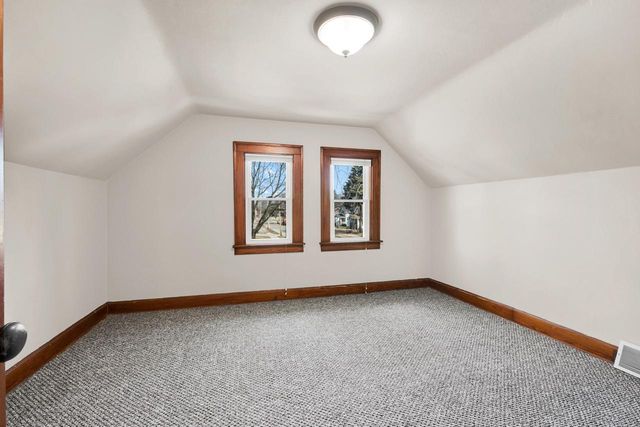 3679 E Birchwood AVENUE, Cudahy, WI 53110