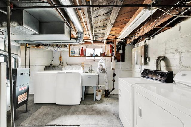 3679 E Birchwood AVENUE, Cudahy, WI 53110