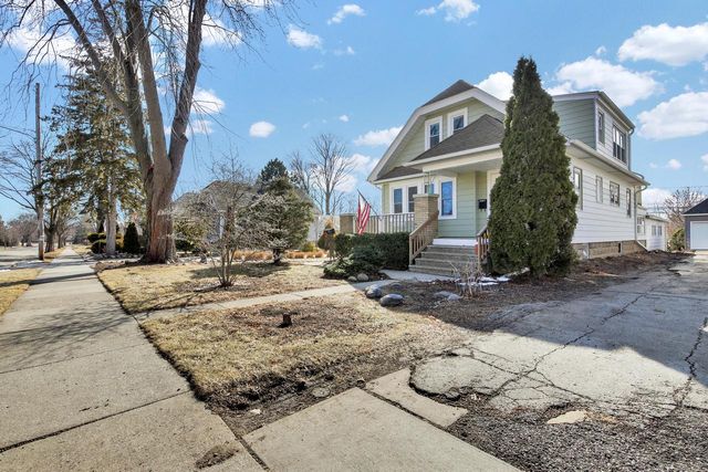 3679 E Birchwood AVENUE, Cudahy, WI 53110