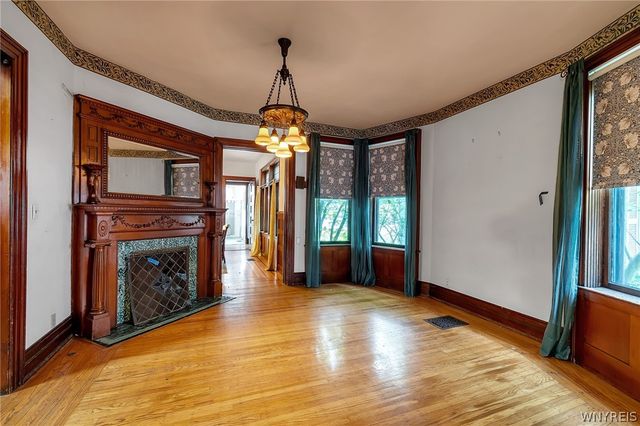 49 Park Street, Buffalo, NY 14201