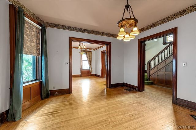 49 Park Street, Buffalo, NY 14201