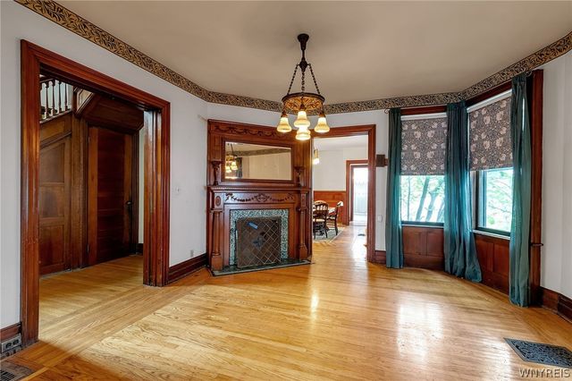 49 Park Street, Buffalo, NY 14201