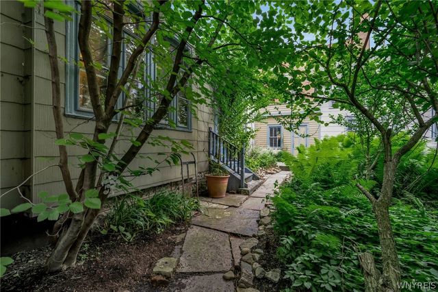 49 Park Street, Buffalo, NY 14201