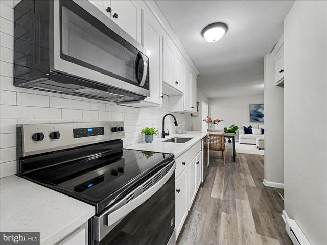 1830 HEISHMAN GARDEN DRIVE, Carlisle, PA 17013