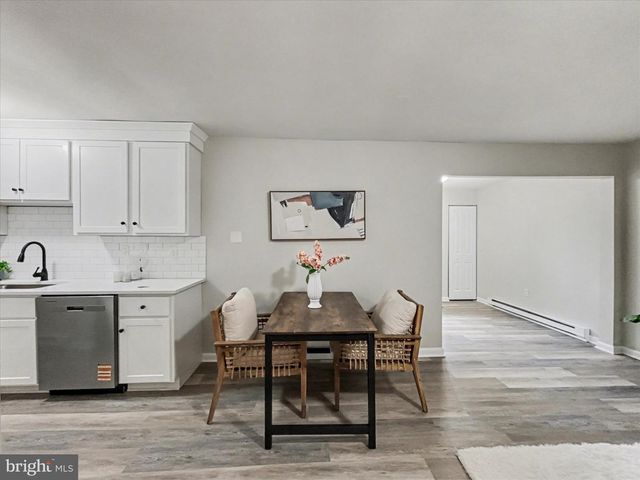 1830 HEISHMAN GARDEN DRIVE, Carlisle, PA 17013