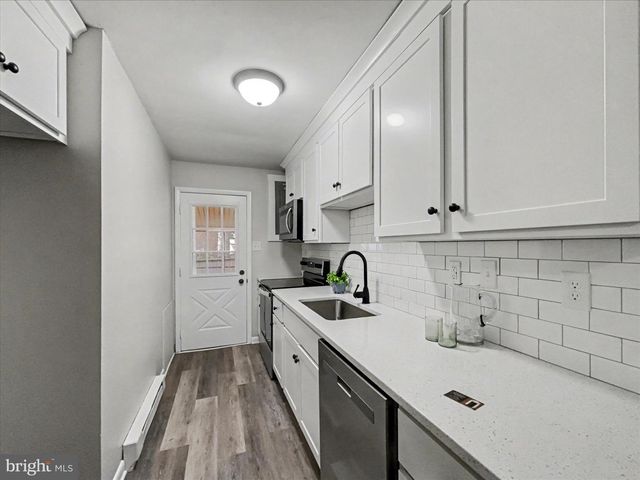 1830 HEISHMAN GARDEN DRIVE, Carlisle, PA 17013