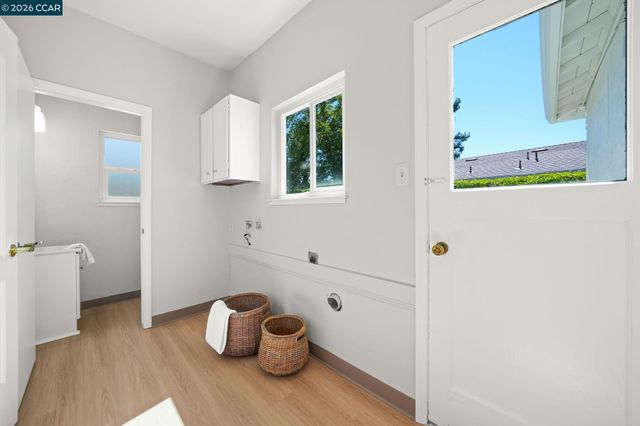 1517 Harlan Dr, Danville, CA 94526