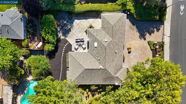 1517 Harlan Dr, Danville, CA 94526